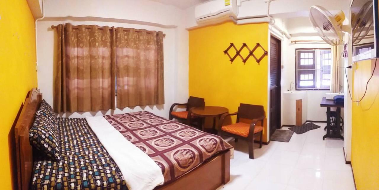The Corner Hostel Chiang Mai