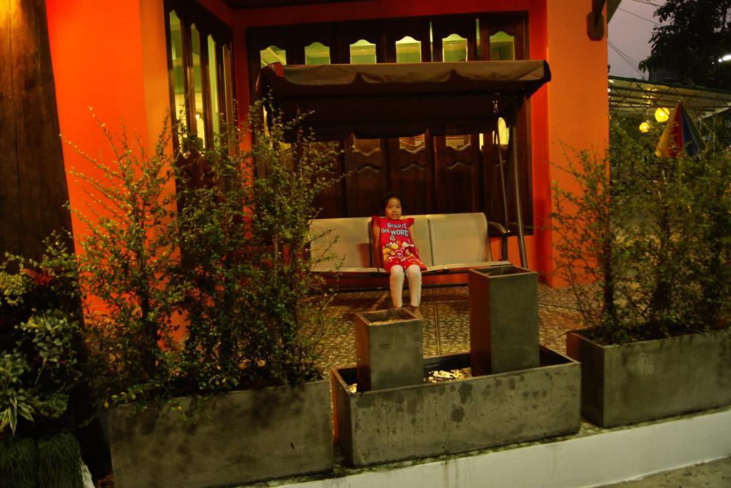 Hostal The Corner
