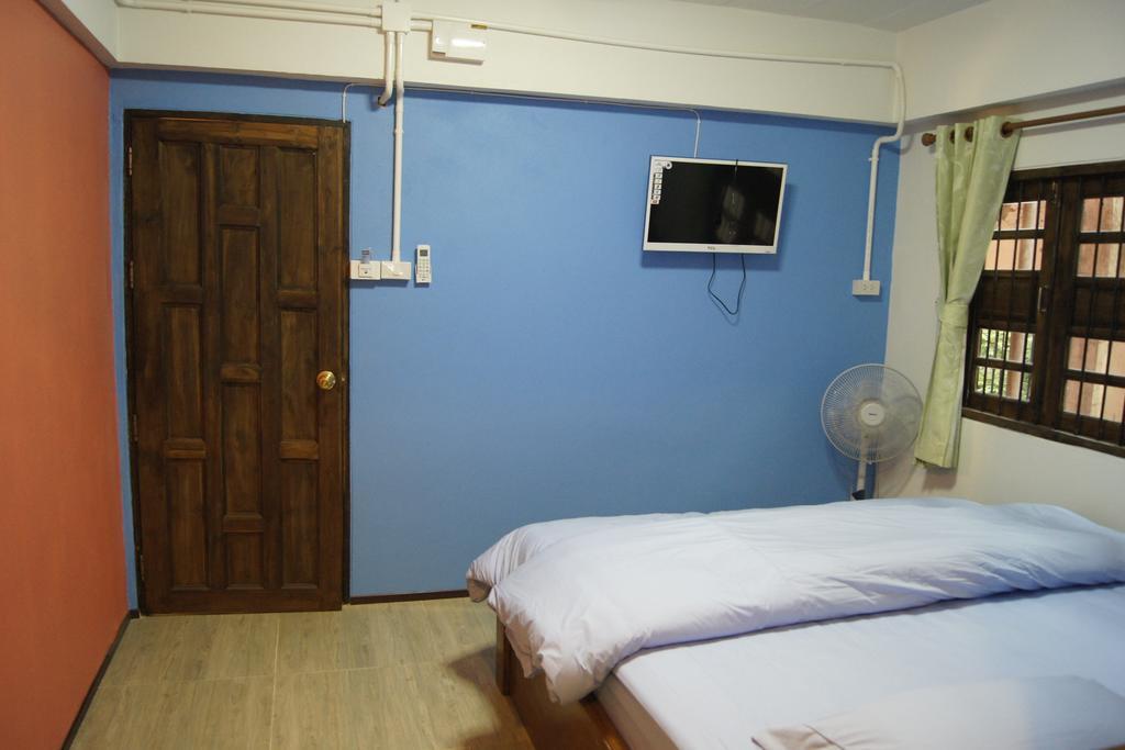 The Corner Hostal Chiang Mai