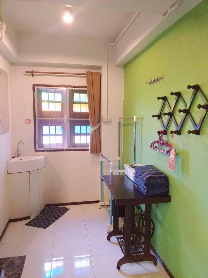 Hostal The Corner