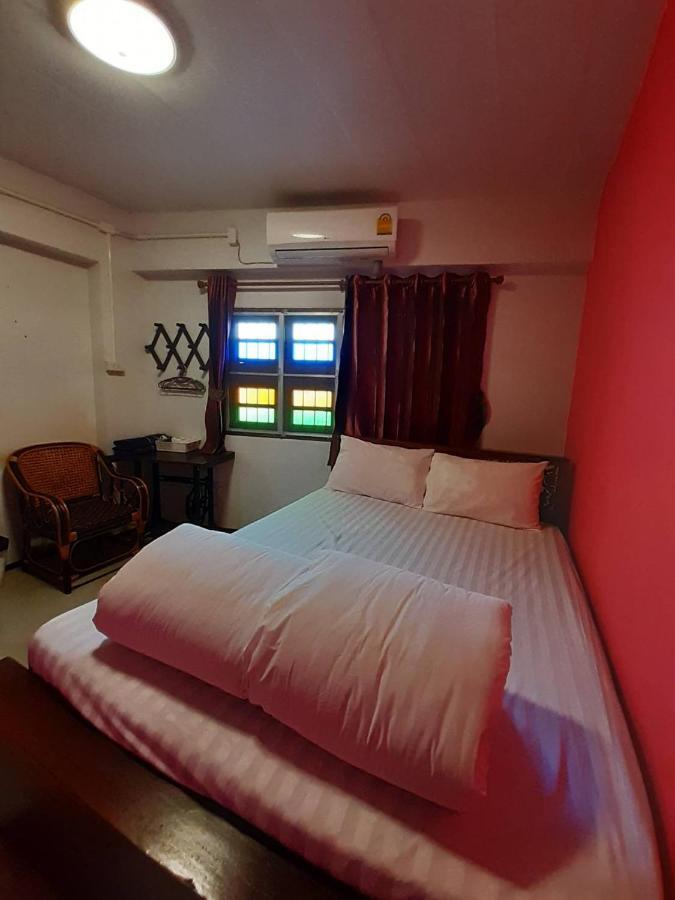 Hostal The Corner Chiang Mai