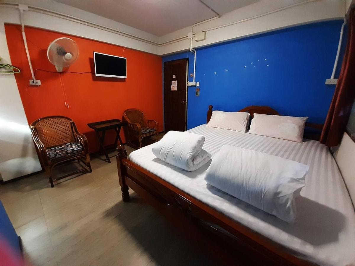 The Corner Hostal